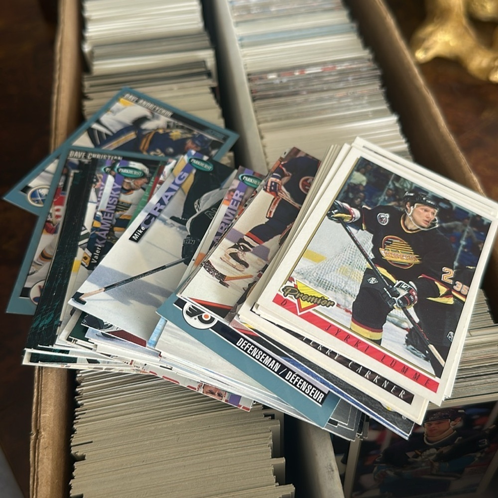 NHL Trading Cards Collection 90s Run Of 50 Cards